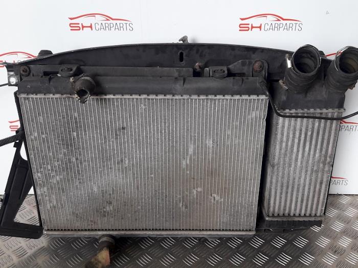 Cooling set from a Citroën Xsara Picasso (CH) 1.6 HDi 16V 92 2007