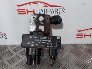 Usagé Ventilateur relais Skoda Fabia (6Y5) 1.4i 16V Prix € 14,00 Règlement à la marge proposé par SH Carparts
