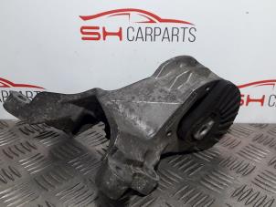 Used Gearbox mount Mini Mini Price € 16,00 Margin scheme offered by SH Carparts