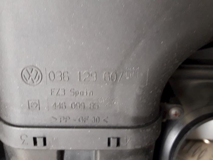 Motor Schutzblech van een Seat Ibiza III (6L1) 1.4 16V 100 2007