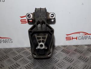 Used Engine mount Mercedes A (W176) 1.5 A-160 CDI, A-160d 16V Price € 15,00 Margin scheme offered by SH Carparts