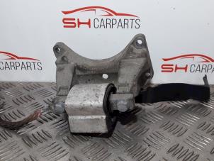 Used Gearbox mount Mercedes CLC (C203) 2.2 220 CDI 16V Price € 35,00 Margin scheme offered by SH Carparts