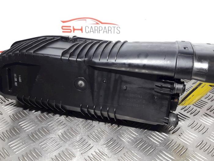 Begagnade Luftfilterhus Mercedes CLC (C203) 2.2 220 CDI 16V Pris € 40,00 Marginaltabell erbjuds av SH Carparts