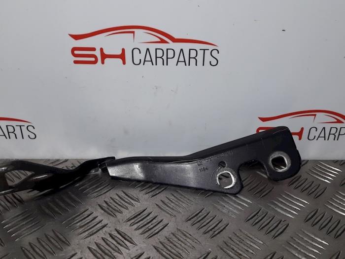 Capot moteur