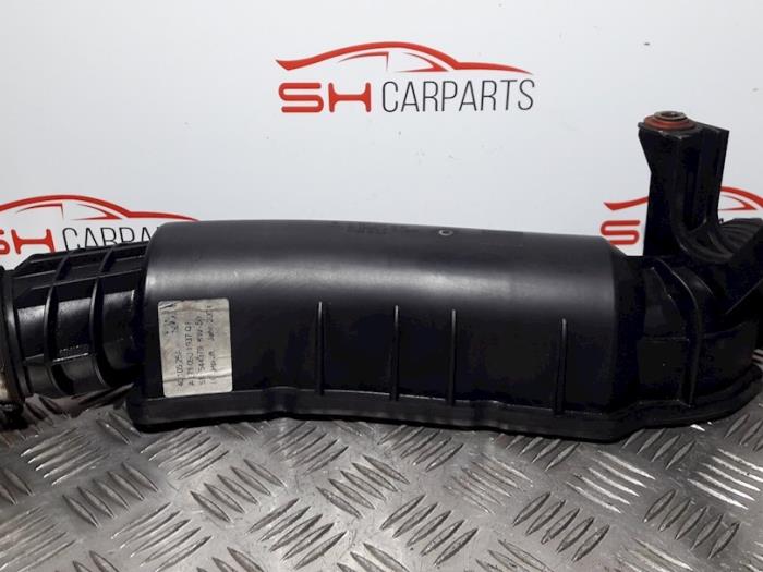 Gebrauchte Intercooler Rohr Mercedes SLK (R171) 1.8 200 K 16V Preis € 40,00 Margenregelung angeboten von SH Carparts
