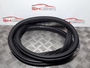 Used Rear door seal 4-door, right Peugeot 208 I (CA/CC/CK/CL) 1.2 Vti 12V PureTech 82 Price € 14,00 Margin scheme offered by SH Carparts