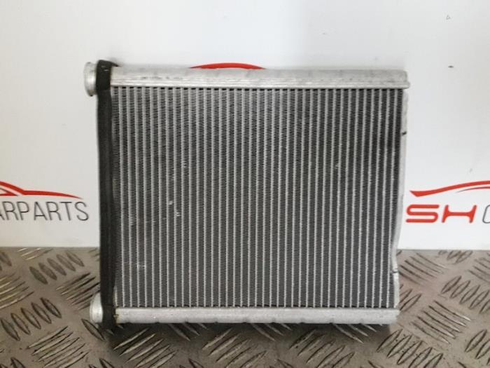 Radiateur clim Mercedes A (W176), 2012 / 2018 1.5 A-160 CDI, A-160d 16V, Berline avec hayon arrière, Diesel, 1.461cc, 66kW (90pk), FWD, OM607951; K9K, 2013-06 / 2018-05, 176.011 (Occasion)