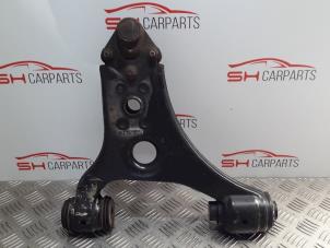 Used Front lower wishbone, right Mercedes A (W169) 1.5 A-160 Price € 50,00 Margin scheme offered by SH Carparts
