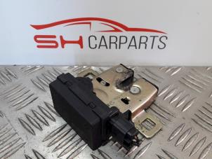 Usagé Serrure de coffre Mini Mini Prix € 11,00 Règlement à la marge proposé par SH Carparts