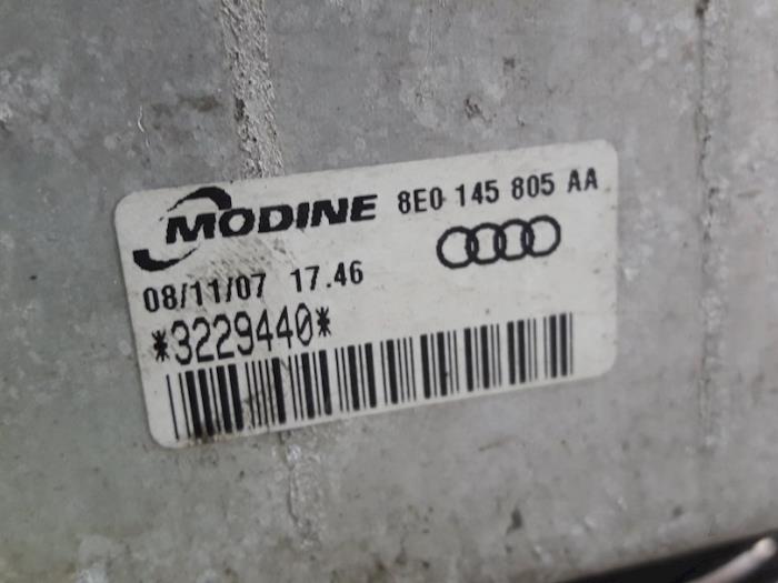 Intercooler d'un Audi A4 (B7) 2.0 TDI 16V 2008