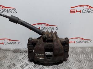 Used Front brake calliper, right Peugeot 308 (4A/C) 1.4 VTI 16V Price € 14,00 Margin scheme offered by SH Carparts