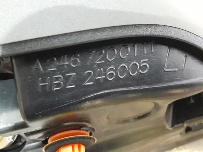Tweeter from a Mercedes-Benz B (W246,242) 1.6 B-200 BlueEFFICIENCY Turbo 16V 2012