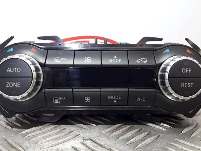 Begagnade Klimatpanel Mercedes B (W246/W242) 1.6 B-200 BlueEFFICIENCY Turbo 16V Pris € 45,00 Marginaltabell erbjuds av SH Carparts