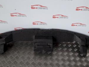Used Front bumper, central component Nissan Note (E11) 1.6 16V Price € 11,00 Margin scheme offered by SH Carparts