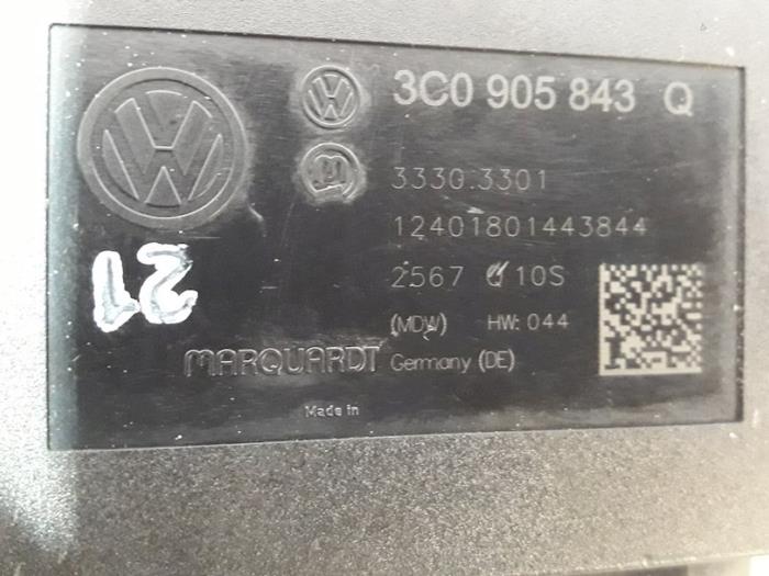 Cerradura de contacto y llave de un Volkswagen Passat Variant (3C5) 1.9 TDI 2007