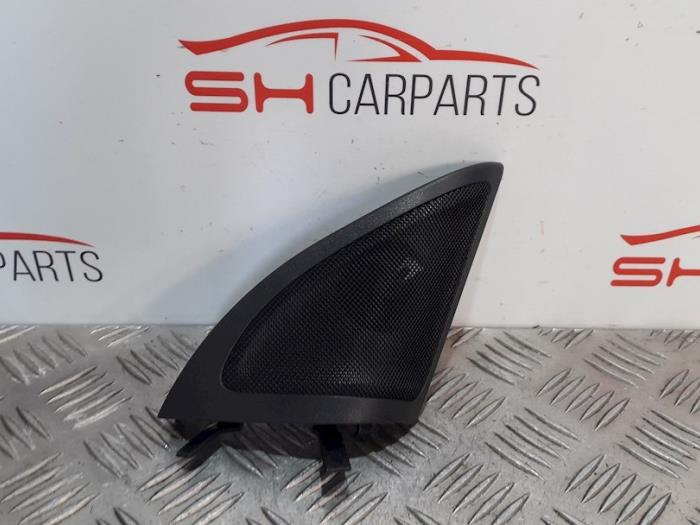 Begagnade Diskanthögtalare Mercedes A (W176) 2.2 A-200 CDI, A-200d 16V Pris € 20,00 Marginaltabell erbjuds av SH Carparts