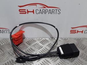 Used Front seatbelt buckle, right Mercedes B (W245,242) 1.7 B-170 16V Price € 15,00 Margin scheme offered by SH Carparts