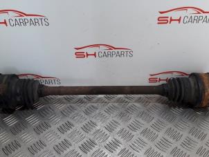 Used Front drive shaft, left Mercedes CLK (R209) 1.8 200 K 16V Price on request offered by SH Carparts