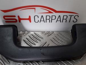 Used Handle Mercedes CLA (117.3) 1.6 CLA-180 16V Price € 10,00 Margin scheme offered by SH Carparts