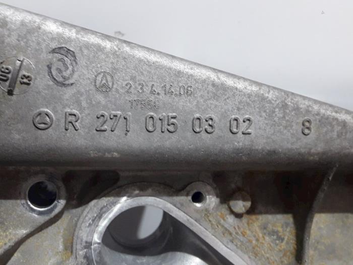 Timing cover from a Mercedes-Benz SLK (R171) 1.8 200 K 16V 2005
