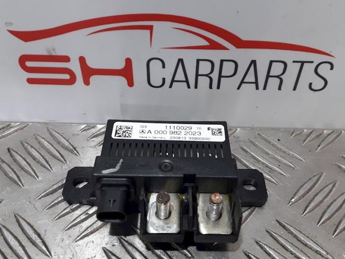 Begagnade Relä Mercedes A (W176) 1.6 A-180 16V Pris € 20,00 Marginaltabell erbjuds av SH Carparts