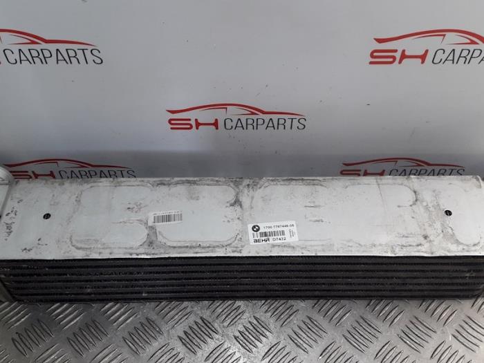 Usados Intercooler BMW 5 serie (E60) 530d 24V Precio € 68,00 Norma de margen ofrecido por SH Carparts