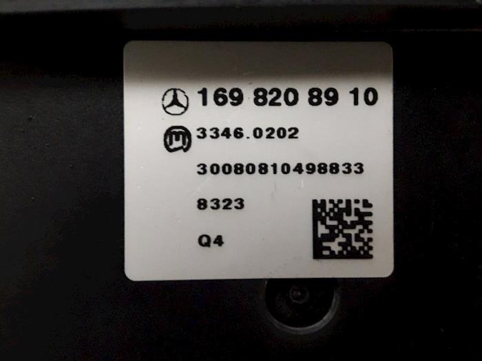 Przelacznik (rózne) z Mercedes-Benz B (W245,242) 2.0 B-180 CDI 16V 2008