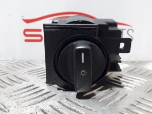 Used Light switch Mercedes B (W245,242) 1.5 B-150 16V Price € 10,00 Margin scheme offered by SH Carparts