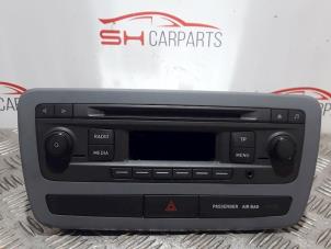 Używane Radioodtwarzacz CD Seat Ibiza IV (6J5) 1.2 12V Cena € 28,00 Procedura marży oferowane przez SH Carparts