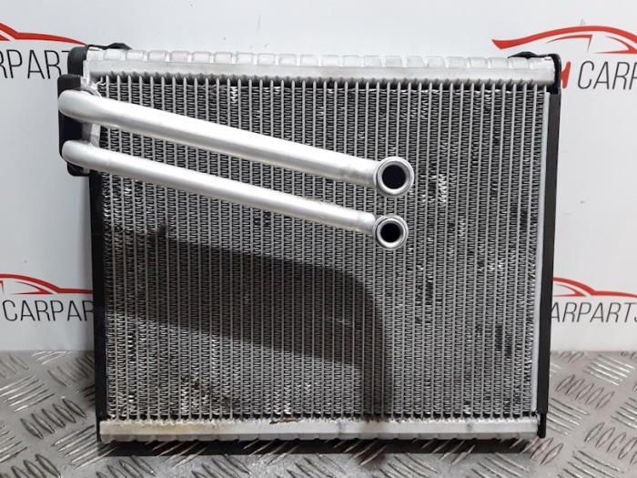 Radiateur clim Mercedes A (W176), 2012 / 2018 1.5 A-180 CDI, A-180d 16V, Berline avec hayon arrière, Diesel, 1.461cc, 80kW (109pk), FWD, OM607951; K9K, 2012-06 / 2018-05, 176.012; 176.212 (Occasion)