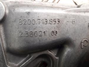 Vattenpump från en Mercedes-Benz A (W176) 1.5 A-160 CDI, A-160d 16V 2014