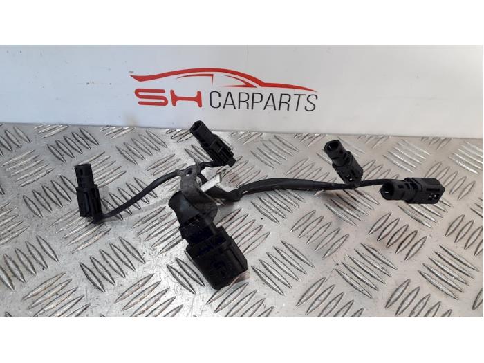 Używane Wtyk Mercedes B (W246/W242) 1.8 B-200 CDI BlueEFFICIENCY 16V Cena € 15,00 Procedura marży oferowane przez SH Carparts