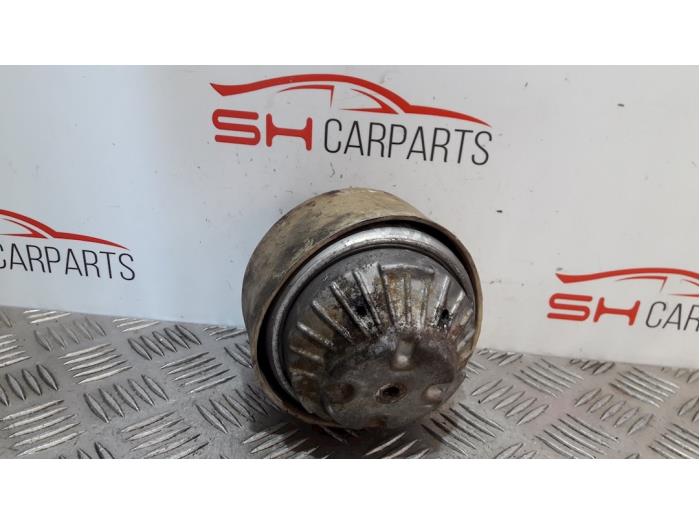 Used Engine mount Mercedes CL (215) 5.0 CL-500 V8 24V Price € 20,00 Margin scheme offered by SH Carparts