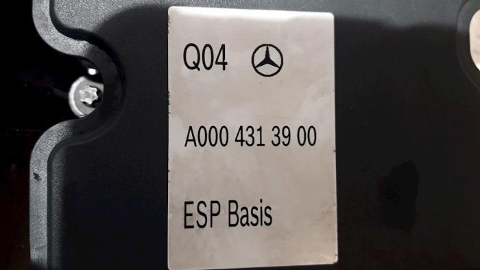 ABS pump from a Mercedes-Benz GLA (156.9) 1.6 180 16V 2019