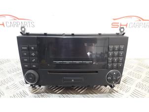 Usagé Radio/Lecteur CD Mercedes CLC (C203) 2.2 220 CDI 16V Prix € 150,00 Règlement à la marge proposé par SH Carparts