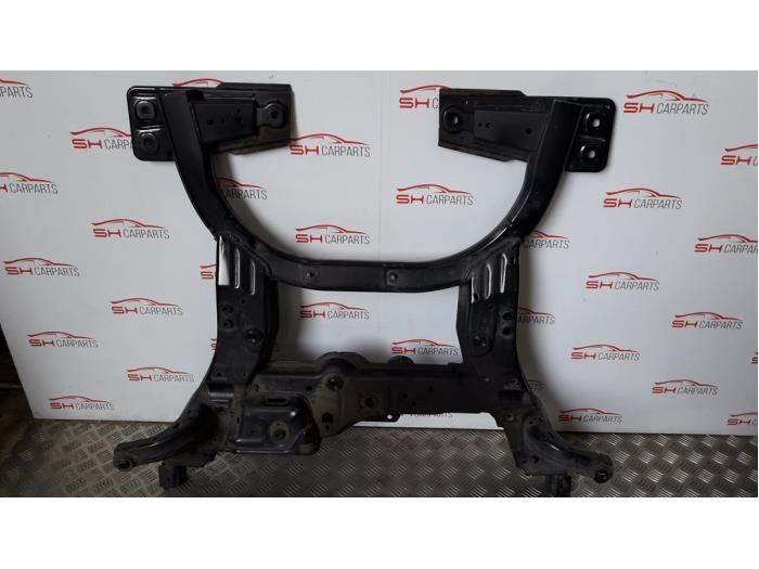 Subframe from a Mercedes-Benz B (W246,242) 1.8 B-200 CDI BlueEFFICIENCY 16V 2012