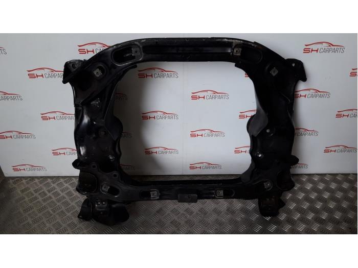 Used Subframe Mercedes S (W221) 3.0 S-320 CDI 24V Price € 175,00 Margin scheme offered by SH Carparts