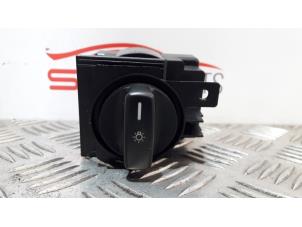 Used Light switch Mercedes B (W245,242) 1.7 B-170 16V Price € 10,00 Margin scheme offered by SH Carparts