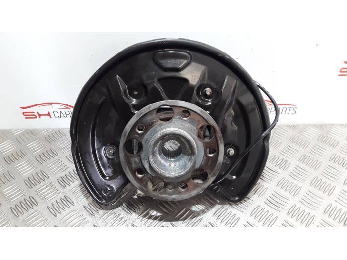 Begagnade Spindel, höger bak Mercedes C (W205) C-200 1.6 CDI BlueTEC, C-200 d 16V Pris € 30,00 Marginaltabell erbjuds av SH Carparts