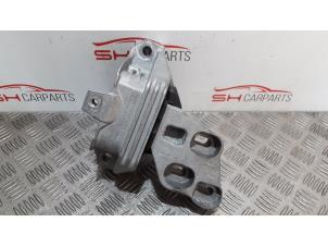Used Engine mount Mercedes CLA (117.3) 2.2 CLA-220 CDI 16V Price € 20,00 Margin scheme offered by SH Carparts