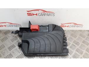 Used Battery cover Mercedes A (W176) 1.6 A-180 16V Price € 15,00 Margin scheme offered by SH Carparts