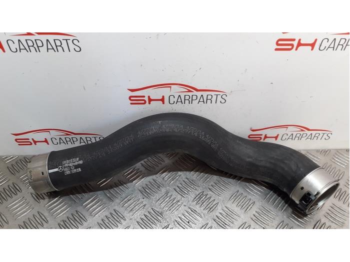 Begagnade Laddluftkylarslang Mercedes A (W176) 1.5 A-180 CDI, A-180d 16V Pris € 25,00 Marginaltabell erbjuds av SH Carparts
