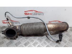 Used Exhaust middle section Mercedes B (W246,242) 1.8 B-180 CDI BlueEFFICIENCY 16V Price € 75,00 Margin scheme offered by SH Carparts