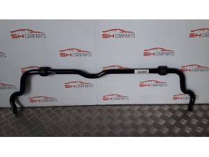 Used Front anti-roll bar Mercedes GLA (156.9) 1.6 200 16V Price € 55,00 Margin scheme offered by SH Carparts