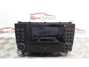 Used Radio CD player Mercedes CLK (R209) 1.8 200 K 16V Price € 90,00 Margin scheme offered by SH Carparts
