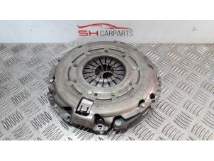 Used Clutch kit (complete) Mercedes CLA (117.3) 1.6 CLA-180 16V Price € 110,00 Margin scheme offered by SH Carparts