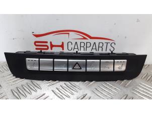 Used Electric seat switch Mercedes CLA (117.3) 2.2 CLA-220 CDI 16V Price € 50,00 Margin scheme offered by SH Carparts