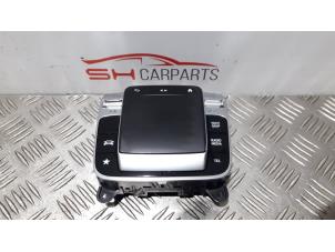 Used Navigation control panel Mercedes A (177.0) 1.5 A-180d Price € 190,00 Margin scheme offered by SH Carparts