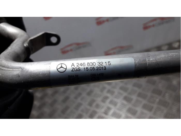 Tuyau clim d'un Mercedes-Benz B (W246,242) 1.5 B-180 CDI 16V 2014