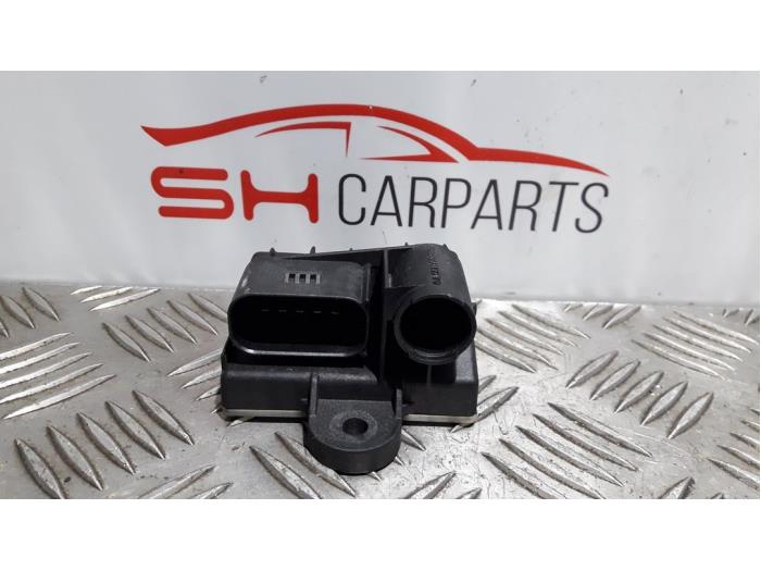 Begagnade Relä Mercedes B (W246/W242) 1.5 B-180 CDI,d 16V Pris € 20,00 Marginaltabell erbjuds av SH Carparts